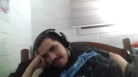 Snapshot of hungweeb chatting on 03/10/25, 02:50 Rod online show from 03/10/25, 02:50