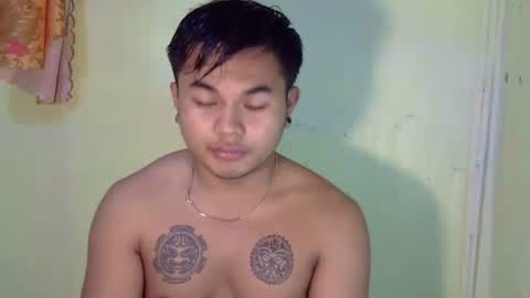 Snapshot of hunkyzeus chatting on 10/22/25, 10:15 hunkyzeus online show from 10/22/25, 10:15