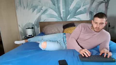 Hunter Bridges online show from 11/15/25, 09:50