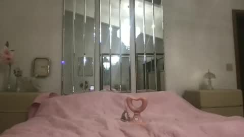 Goddess Hunyy online show from 10/27/25, 12:15