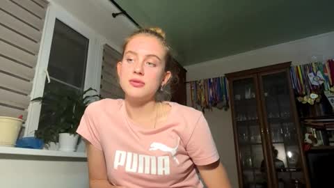 Gloria online show from 11/13/25, 05:45