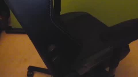 Snapshot of hydenjek chatting on 02/22/25, 09:23 Hydenjek online show from 02/22/25, 09:23