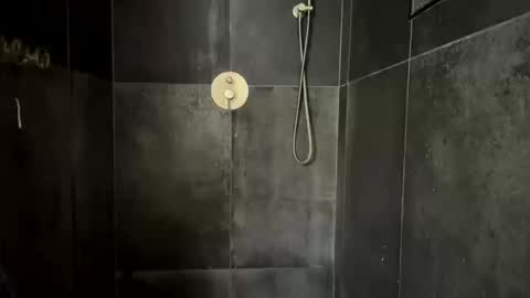 hydraflow online show from 10/10/25, 04:39