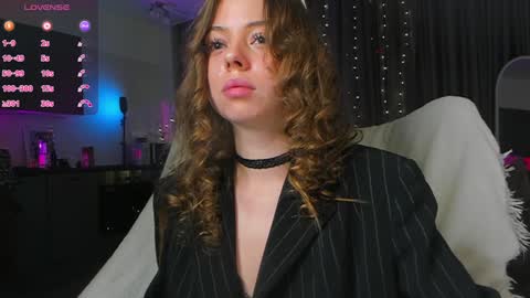 Snapshot of hype_meal_home chatting on 02/08/25, 05:08 Miley. PVT open i have extra prices on nude show online show from 02/08/25, 05:08
