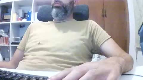 Snapshot of hyperpau chatting on 09/17/25, 02:57 Hyperpau online show from 09/17/25, 02:57