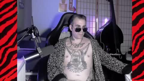 Snapshot of hypnosexray chatting on 01/15/25, 12:04 Mistress Magenta online show from 01/15/25, 12:04