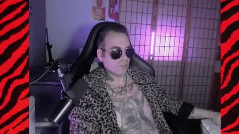 Snapshot of hypnosexray chatting on 01/16/25, 06:59 Mistress Magenta online show from 01/16/25, 06:59