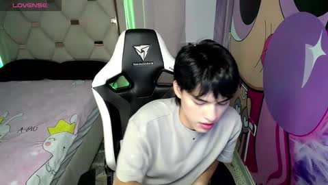 Snapshot of hyun_jin_ chatting on 10/18/25, 08:53 hyun jin online show from 10/18/25, 08:53