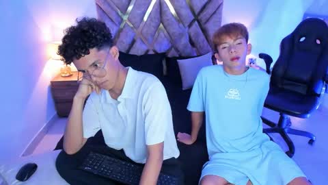 Snapshot of hyunjin_sun chatting on 11/16/25, 06:02 Son Hyunjin online show from 11/16/25, 06:02