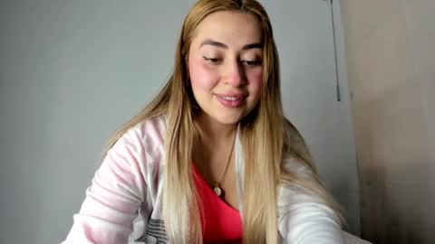 Hyun Joo online show from 10/11/25, 06:06