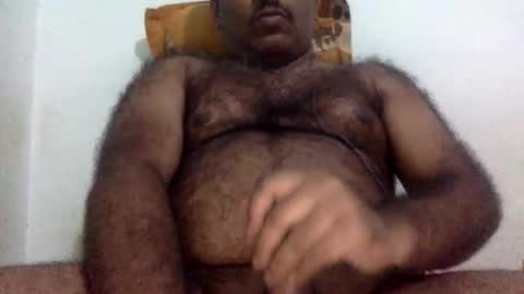 Snapshot of i_am_2_hot_4u chatting on 11/23/25, 05:35 i am hot 4u online show from 11/23/25, 05:35