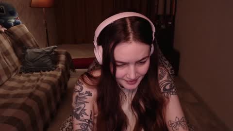 Snapshot of i_love_icecream chatting on 12/02/24, 02:41 elisabeth online show from 12/02/24, 02:41