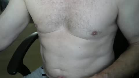 Snapshot of i_was_a_shy_dad chatting on 09/29/25, 06:13 i_was_a_shy_dad online show from 09/29/25, 06:13