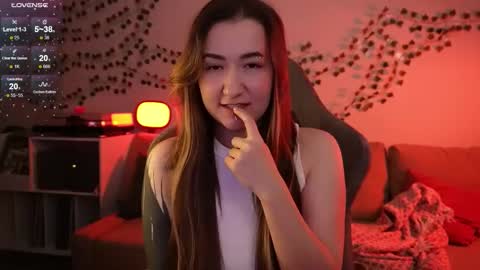 Meg  online show from 10/20/25, 01:06