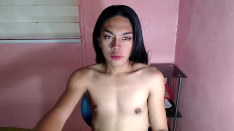 Snapshot of iamcristel chatting on 02/10/25, 01:35 CHRISTIAN online show from 02/10/25, 01:35