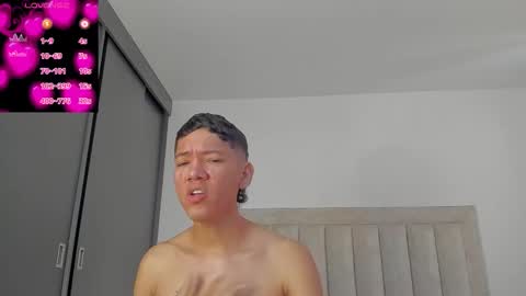 Snapshot of iamjulian_ chatting on 10/09/25, 11:41 Juliiiiian online show from 10/09/25, 11:41