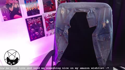 Snapshot of iammari_ chatting on 01/09/25, 10:31 Mari online show from 01/09/25, 10:31