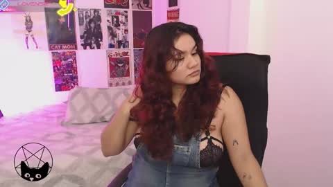 Snapshot of iammari_ chatting on 09/09/25, 02:22 Mari online show from 09/09/25, 02:22