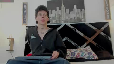 Mariano online show from 11/05/25, 04:12