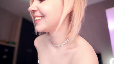 Snapshot of iamninamint chatting on 02/15/25, 10:10 Nina online show from 02/15/25, 10:10