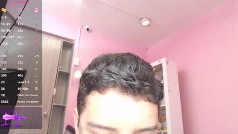 Snapshot of ian_castillo_ chatting on 12/11/24, 02:22 IAN CASTILLO online show from 12/11/24, 02:22