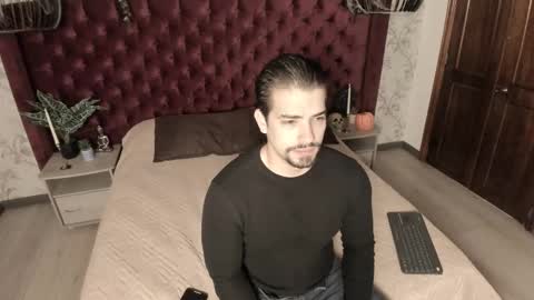 Ian Davis online show from 10/26/25, 12:00