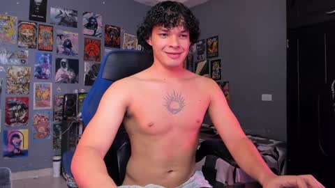 Snapshot of ian_versace chatting on 02/01/25, 11:48 Andres online show from 02/01/25, 11:48