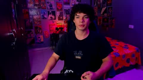 Snapshot of ian_versace chatting on 03/12/25, 03:46 Andres online show from 03/12/25, 03:46
