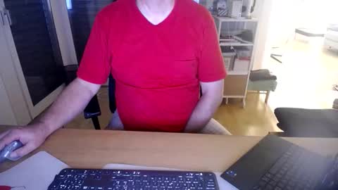 iandy12 online show from 10/16/25, 09:49