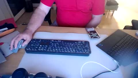 iandy12 online show from 10/27/25, 10:36