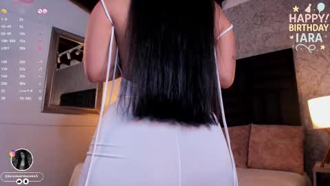 I A R A   online show from 10/24/25, 01:07