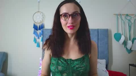 Iberian Moon online show from 11/01/25, 01:24