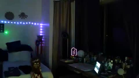 PMS online show from 09/23/25, 04:48