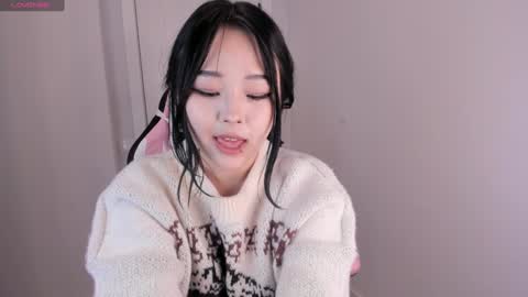 Snapshot of ichigo_o chatting on 12/11/24, 09:30 Hitomi online show from 12/11/24, 09:30