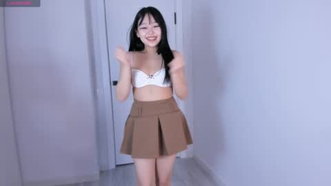 Snapshot of ichigo_o chatting on 01/06/25, 08:14 Hitomi online show from 01/06/25, 08:14