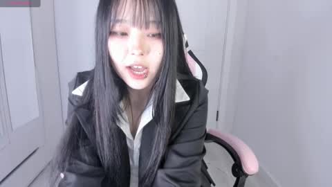 Snapshot of ichigo_o chatting on 02/19/25, 01:39 Hitomi online show from 02/19/25, 01:39