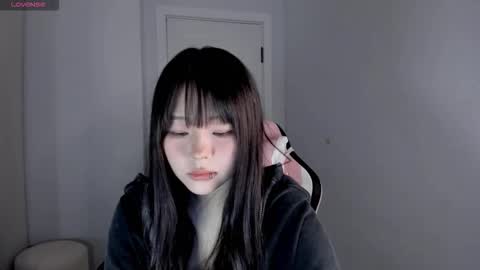 Hitomi   online show from 10/24/25, 11:06