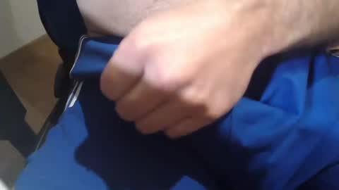 icky_thumps online show from 12/08/24, 07:58