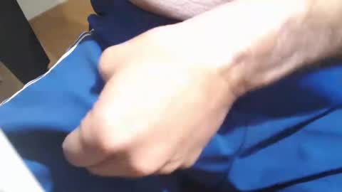 icky_thumps online show from 02/08/25, 06:12