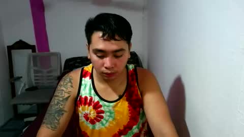 Snapshot of iconic_vince chatting on 09/09/25, 12:59 iconic_vince online show from 09/09/25, 12:59