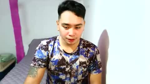 Snapshot of iconic_vince chatting on 09/12/25, 01:11 iconic_vince online show from 09/12/25, 01:11