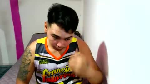 Snapshot of iconic_vince chatting on 09/14/25, 03:22 iconic_vince online show from 09/14/25, 03:22