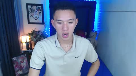 Snapshot of iconicmateo chatting on 12/24/24, 07:55 Mateo online show from 12/24/24, 07:55