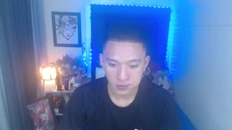 Snapshot of iconicmateo chatting on 12/29/24, 03:22 Mateo online show from 12/29/24, 03:22