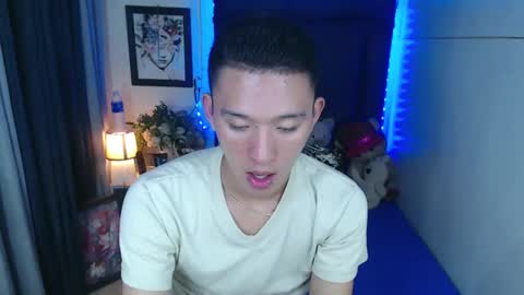 Snapshot of iconicmateo chatting on 01/04/25, 08:06 Mateo online show from 01/04/25, 08:06