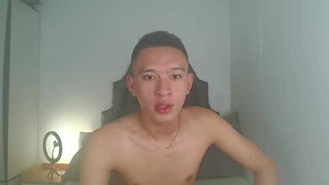 Snapshot of iconicmateo chatting on 01/15/25, 10:27 Mateo online show from 01/15/25, 10:27