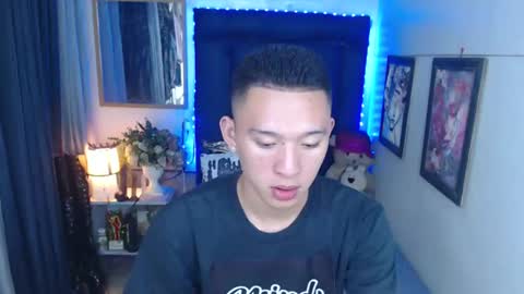 Snapshot of iconicmateo chatting on 01/16/25, 08:25 Mateo online show from 01/16/25, 08:25