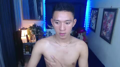 Snapshot of iconicmateo chatting on 01/29/25, 04:41 Mateo online show from 01/29/25, 04:41