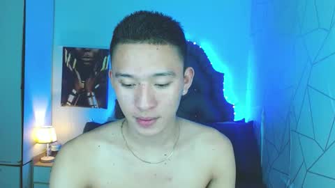 Snapshot of iconicmateo chatting on 02/18/25, 09:10 Mateo online show from 02/18/25, 09:10