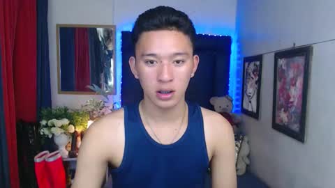 Snapshot of iconicmateo chatting on 10/14/25, 04:13 Mateo online show from 10/14/25, 04:13